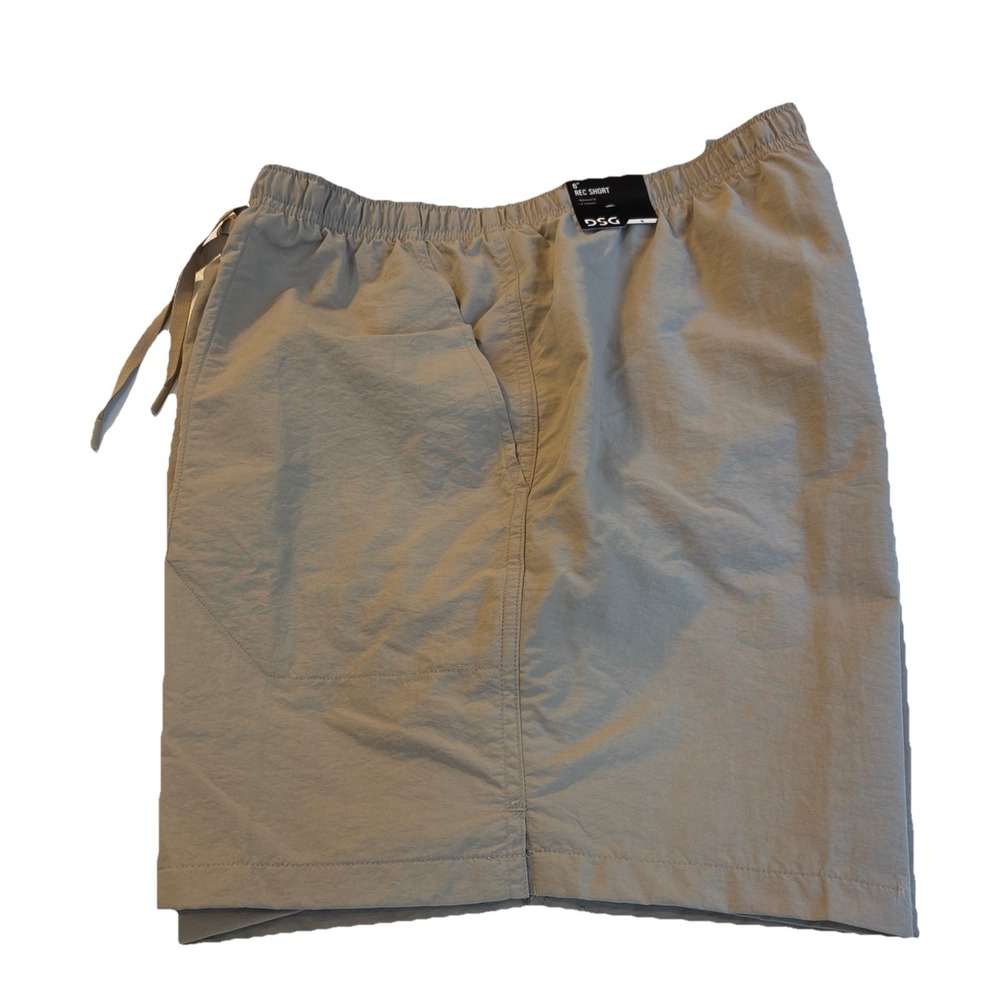 DSG Mens 6" Rec‎ Short Khaki Size Medium Water Repellent Relaxed Fit Lightweight - Picture 2 of 5